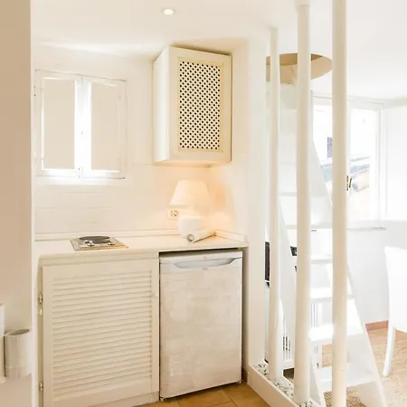 Campo Dei Fiori Luxury With Balcony Apartment