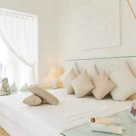 Campo Dei Fiori Luxury With Balcony Apartment *